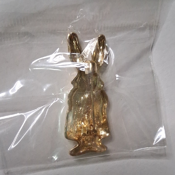 Gold Rabbit Brooch - Picture 3 of 6